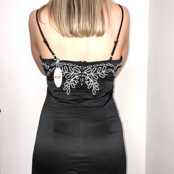 Embroidered Design Midi Slip Dress with Leg Slits - Picture 11 of 13